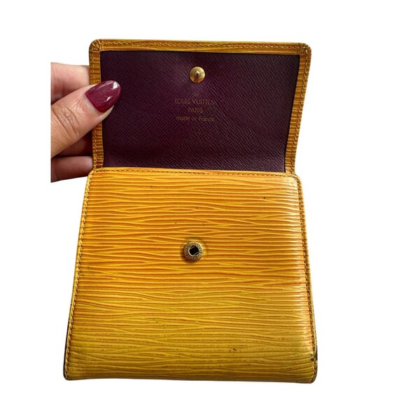 LOUIS VUITTON Yellow Epi Leather Snap Wallet - Picture 4 of 8
